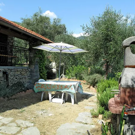 Casa Caledonia 330s Molini (Liguria)